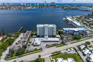 3040 Lake Shore Dr, Riviera Beach, FL 33404 - Photo 1