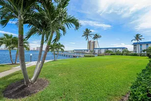 3040 Lake Shore Dr, Riviera Beach, FL 33404 - Photo 37