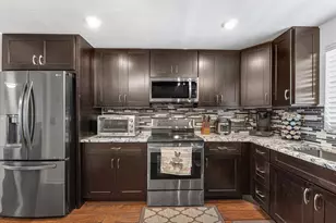 3040 Lake Shore Dr, Riviera Beach, FL 33404 - Photo 27