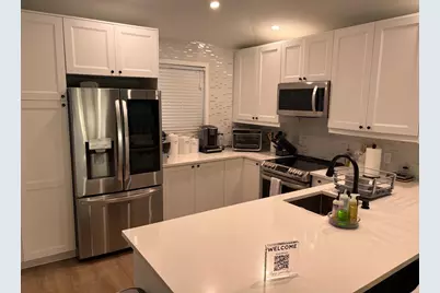 202 Club Drive, Palm Beach Gardens, FL 33418 - Photo 3