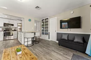 324 Roosevelt St, Hollywood, FL 33019 - Photo 41