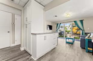 324 Roosevelt St, Hollywood, FL 33019 - Photo 17