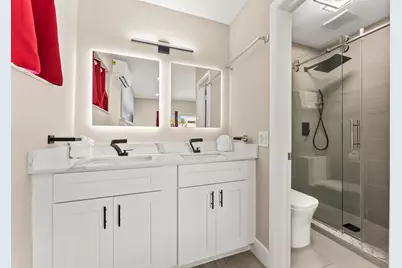 324 Roosevelt Street, Hollywood, FL 33019 - Photo 21