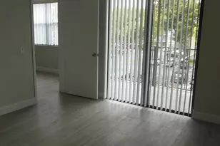 728 Executive Center Dr, West Palm Beach, FL 33401 - Photo 5