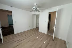 920 N Haverhill Rd, Haverhill, FL 33415 - Photo 5