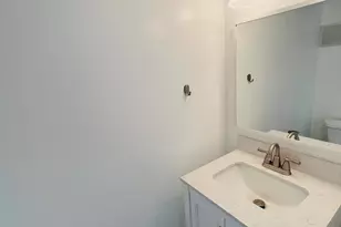 10710 NW 7th St, Miami, FL 33172 - Photo 9