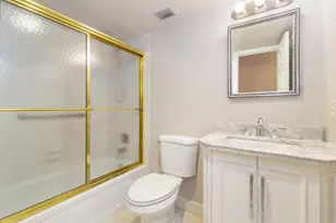 203 Suffolk E, Boca Raton, FL 33434 - Photo 13
