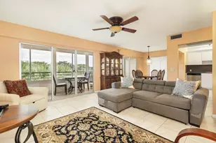 203 Suffolk E, Boca Raton, FL 33434 - Photo 5