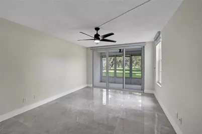 3900 Oaks Clubhouse Drive #107, Pompano Beach, FL 33069 - Photo 31