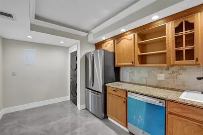 3900 Oaks Clubhouse Drive #107, Pompano Beach, FL 33069 - Photo 17