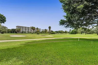 3900 Oaks Clubhouse Drive #107, Pompano Beach, FL 33069 - Photo 37