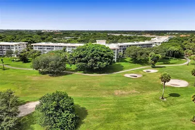3900 Oaks Clubhouse Drive #107, Pompano Beach, FL 33069 - Photo 41