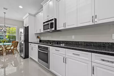 5017 Grandiflora Road, Palm Beach Gardens, FL 33418 - Photo 9