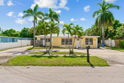 214 NE 28th Road, Boca Raton, FL 33431 - Photo 3