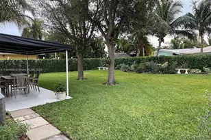 330 Cascade Ln, Palm Beach Shores, FL 33404 - Photo 5