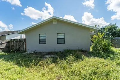 5793 Kumquat Road, West Palm Beach, FL 33413 - Photo 5