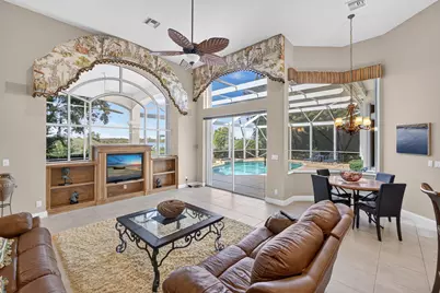 42 Windward Isle, Palm Beach Gardens, FL 33418 - Photo 11