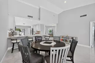 543 Prestwick Cir, Palm Beach Gardens, FL 33418 - Photo 19