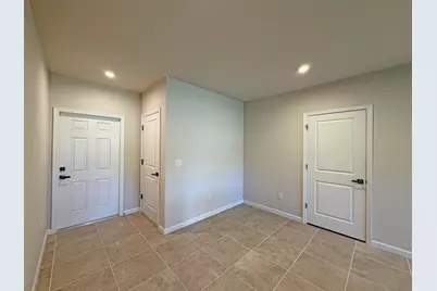 106 Savannah Lks Boulevard, Fort Pierce, FL 34982 - Photo 5