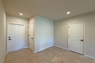 106 Savannah Lks Blvd, Fort Pierce, FL 34982 - Photo 5