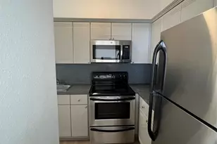 820 Euclid Ave, Miami Beach, FL 33139 - Photo 11