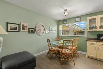36 Vista Gardens Trail #202, Vero Beach, FL 32962 - Photo 7