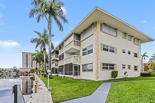 460 Paradise Isle Blvd, Hallandale Beach, FL 33009 - Photo 5