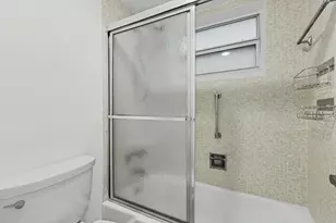 460 Paradise Isle Blvd, Hallandale Beach, FL 33009 - Photo 35
