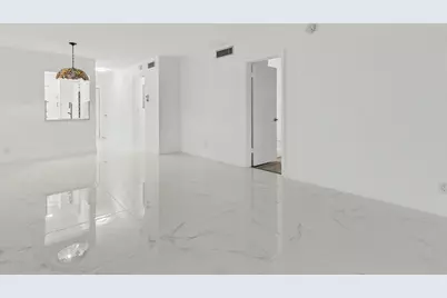460 Paradise Isle Boulevard #101, Hallandale Beach, FL 33009 - Photo 25