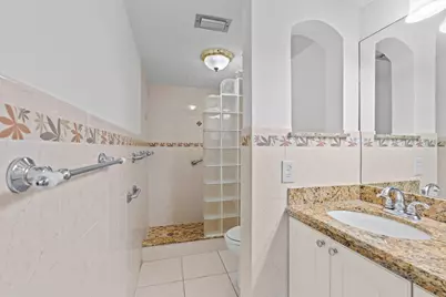 6085 N Sabal Palm Boulevard #107, Tamarac, FL 33319 - Photo 23