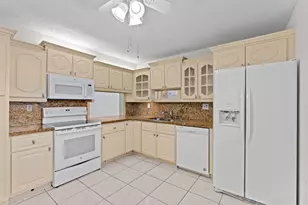6085 N Sabal Palm Blvd, Tamarac, FL 33319 - Photo 13