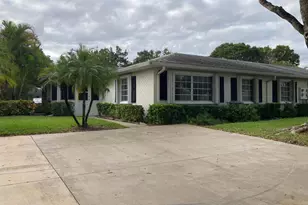 10105 S 44th Terrace S, Boynton Beach, FL 33436 - Photo 1