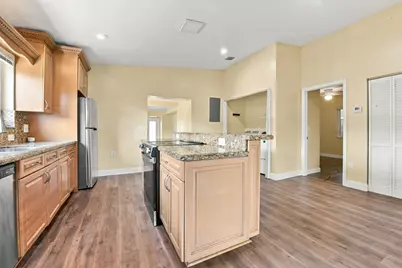 6824 SW 5th Street, Pembroke Pines, FL 33023 - Photo 5