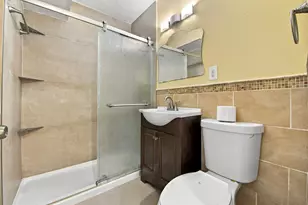 6824 SW 5th St, Pembroke Pines, FL 33023 - Photo 19