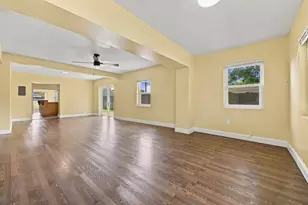 6824 SW 5th St, Pembroke Pines, FL 33023 - Photo 7