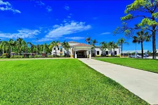 141 Coventry F, West Palm Beach, FL 33417 - Photo 9
