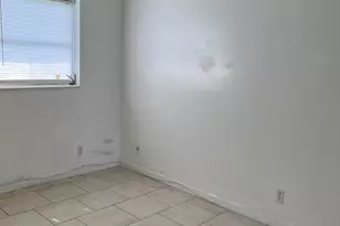 2640 Dudley Dr E, West Palm Beach, FL 33415 - Photo 5