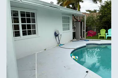 103 Brook Woode Avenue, Royal Palm Beach, FL 33411 - Photo 37