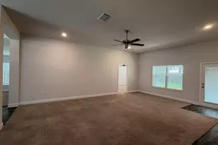 5237 NW Reba Cir, Port Saint Lucie, FL 34986 - Photo 9
