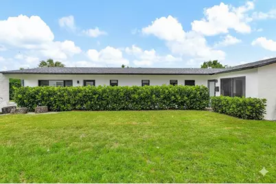 100 SW 7th Street #1, Hallandale Beach, FL 33009 - Photo 21
