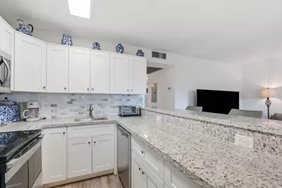 209 Brighton E, Boca Raton, FL 33434 - Photo 3