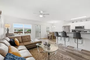 209 Brighton E, Boca Raton, FL 33434 - Photo 9