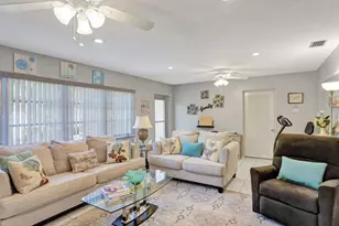 2886 Fernley Dr E, West Palm Beach, FL 33415 - Photo 31