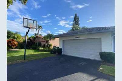 1979 NW 112th Avenue, Coral Springs, FL 33071 - Photo 7