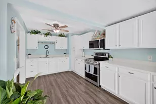 1131 NE 3rd St, Pompano Beach, FL 33060 - Photo 21