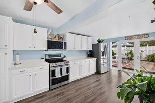 1131 NE 3rd St, Pompano Beach, FL 33060 - Photo 1