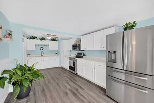 1131 NE 3rd St, Pompano Beach, FL 33060 - Photo 23