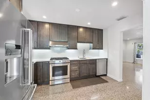 5400 NE 4th Terrace, Oakland Park, FL 33334 - Photo 11