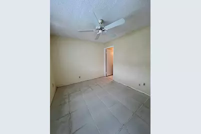 220 Lake Constance Drive, West Palm Beach, FL 33411 - Photo 29