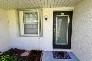 220 Lake Constance Dr, West Palm Beach, FL 33411 - Photo 5